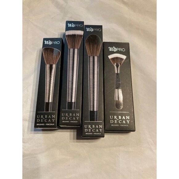 Urban Decay Makeup Lot: 20 Eyeshadows, Eyeliners & Brushes Set New In Box - Picture 2 of 5